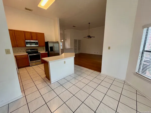 $2,150 | 7734 Oakhill Park Drive, San Antonio, TX 78249