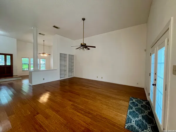 $2,150 | 7734 Oakhill Park Drive, San Antonio, TX 78249