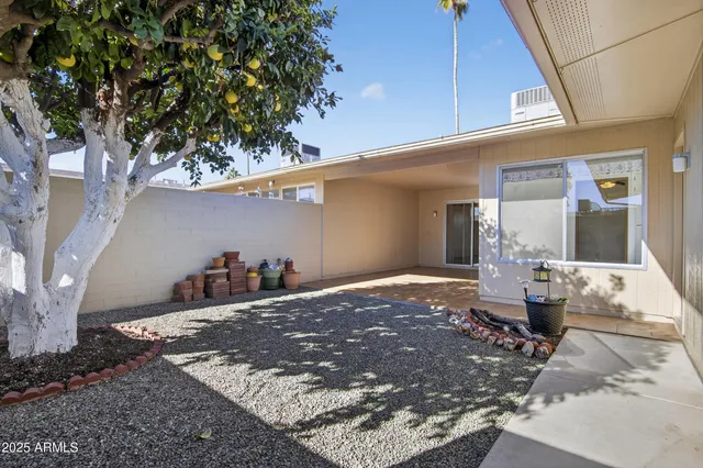a view of a entryway in a house