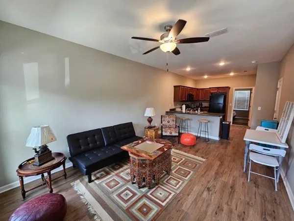 $1,700 | 2245 Del Carmel Way, Tallahassee, FL 32303