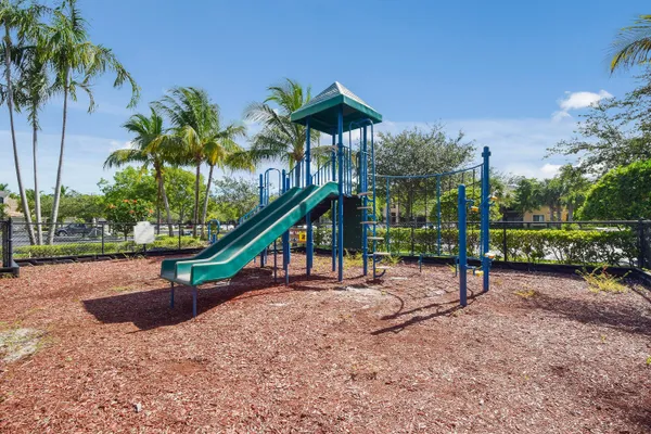 $2,650 | 2727 Anzio Court, Unit 307, Palm Beach Gardens, FL 33410