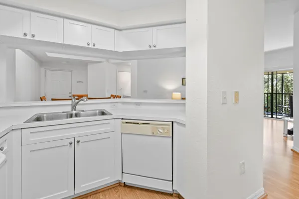 $2,650 | 2727 Anzio Court, Unit 307, Palm Beach Gardens, FL 33410