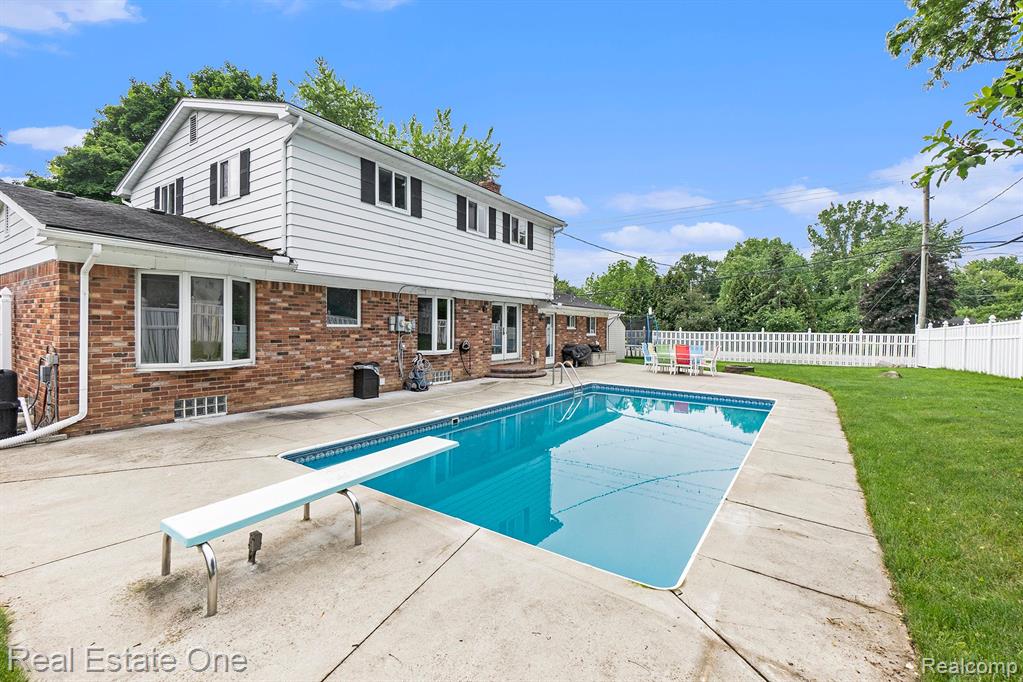 994 Hampstead Lane Rochester Hills, MI 48309 - Photo 23 of 25