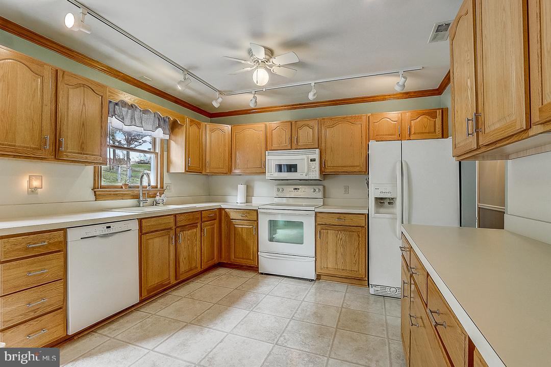 3432 Augusta Road Manchester, MD 21102 - Photo 10 of 38 Gallery Image 10