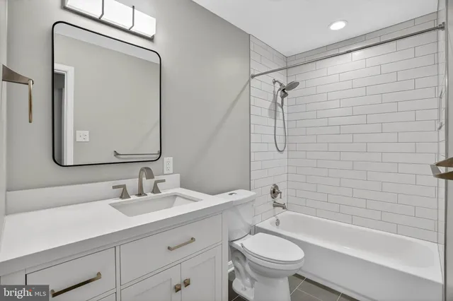 $775,000 | 4000 Heritage Hill Lane, Ellicott City, MD 21042