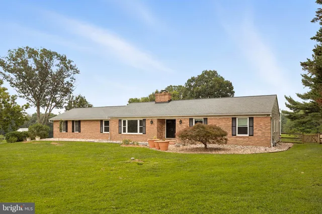 $775,000 | 4000 Heritage Hill Lane, Ellicott City, MD 21042