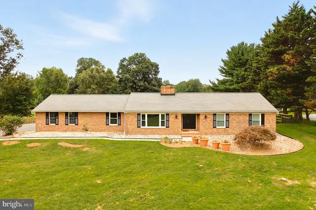 $775,000 | 4000 Heritage Hill Lane, Ellicott City, MD 21042