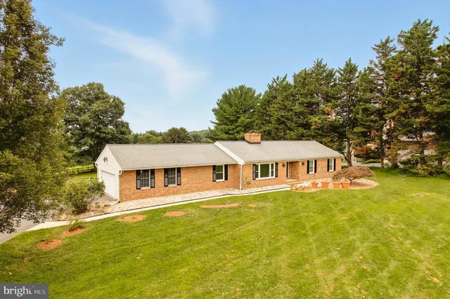 $775,000 | 4000 Heritage Hill Lane, Ellicott City, MD 21042