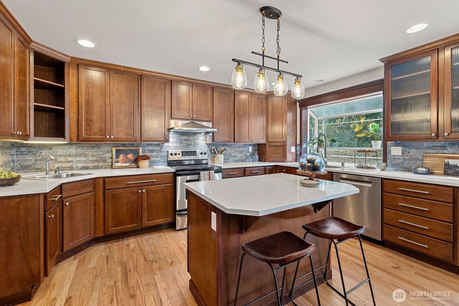 16710 West Lake Goodwin Road Stanwood, WA 98292 - Photo 7 of 40 Gallery Image 7