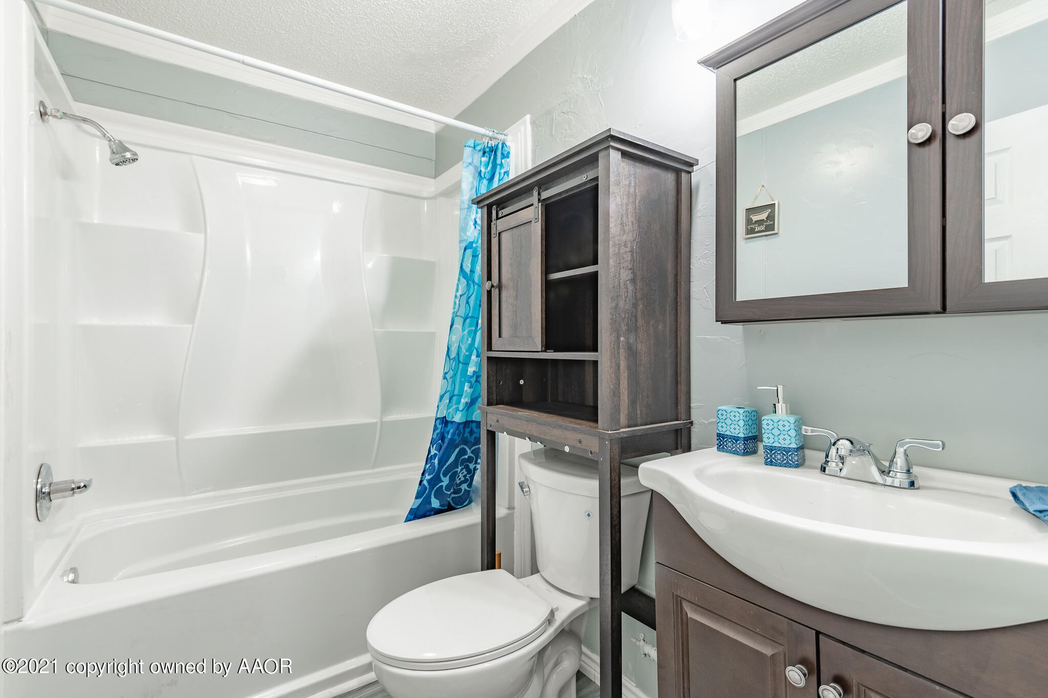 4007 River Road Amarillo, TX 79108 - Photo 10 of 31 bathroom 1