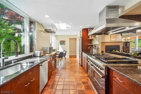 $1,299,000 | 21 Sheffield Terrace, West Orange, NJ 07052