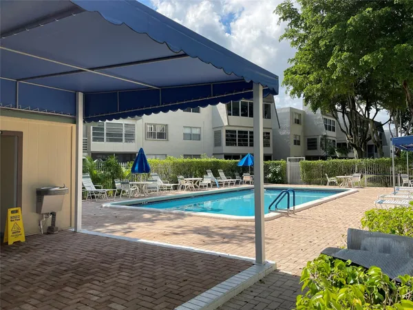 $74,900 | 9200 Lime Bay Boulevard, Unit 209, Tamarac, FL 33321