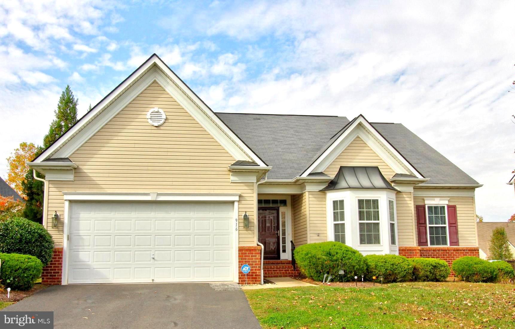 Lovely one level living with full basement