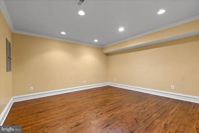 $1,820,000 | 8813 Oak Leaf Drive, Alexandria, VA 22309