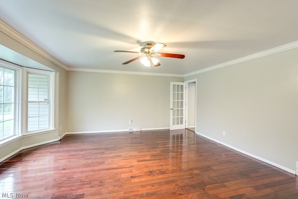 3561 Atherstone Road Cleveland, OH 44121 - Photo 5 of 33 Gallery Image 5