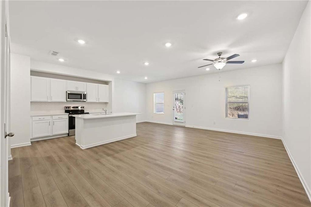 5333 Frontier Court Flowery Branch, GA 30542 - Photo 7 of 33