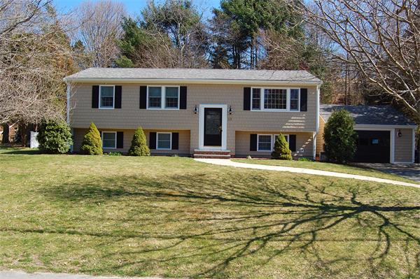 13 Riverside Drive Kingston, MA 02364 - Photo 1 of 30 Gallery Image 1
