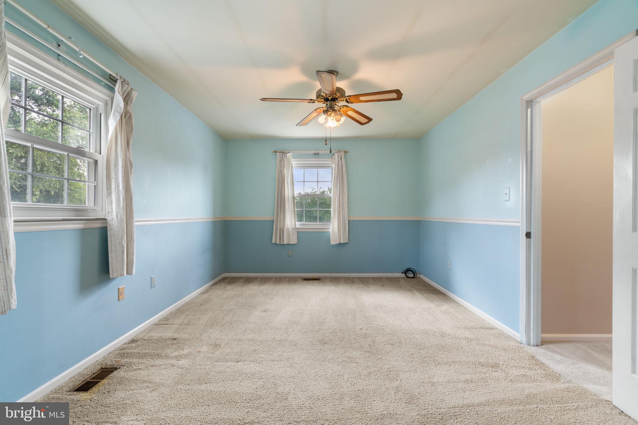 4084 Braxton Road Chantilly, VA 20151 - Photo 21 of 46 Primary Bedroom