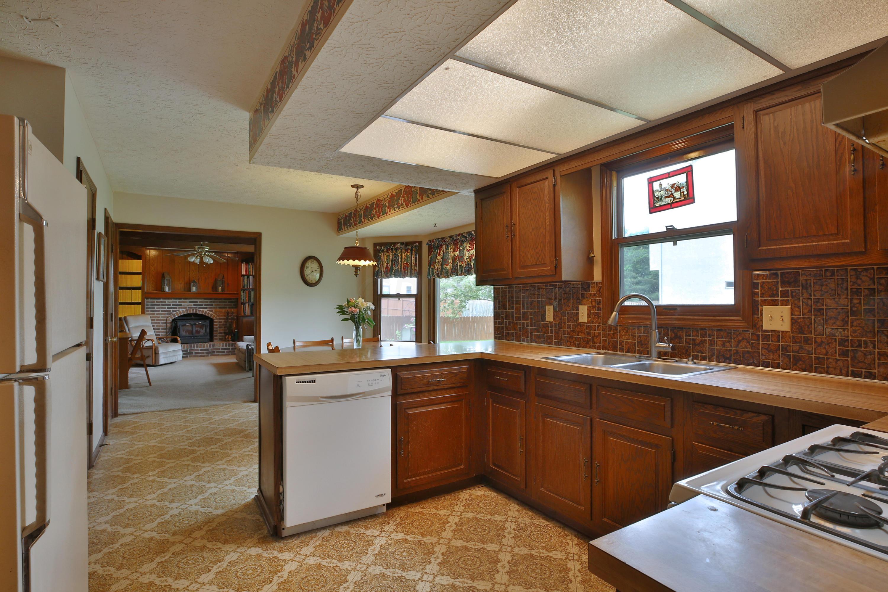 1282 Chatham Ridge Road Westerville, OH 43081 - Photo 15 of 45 Gallery Image 15