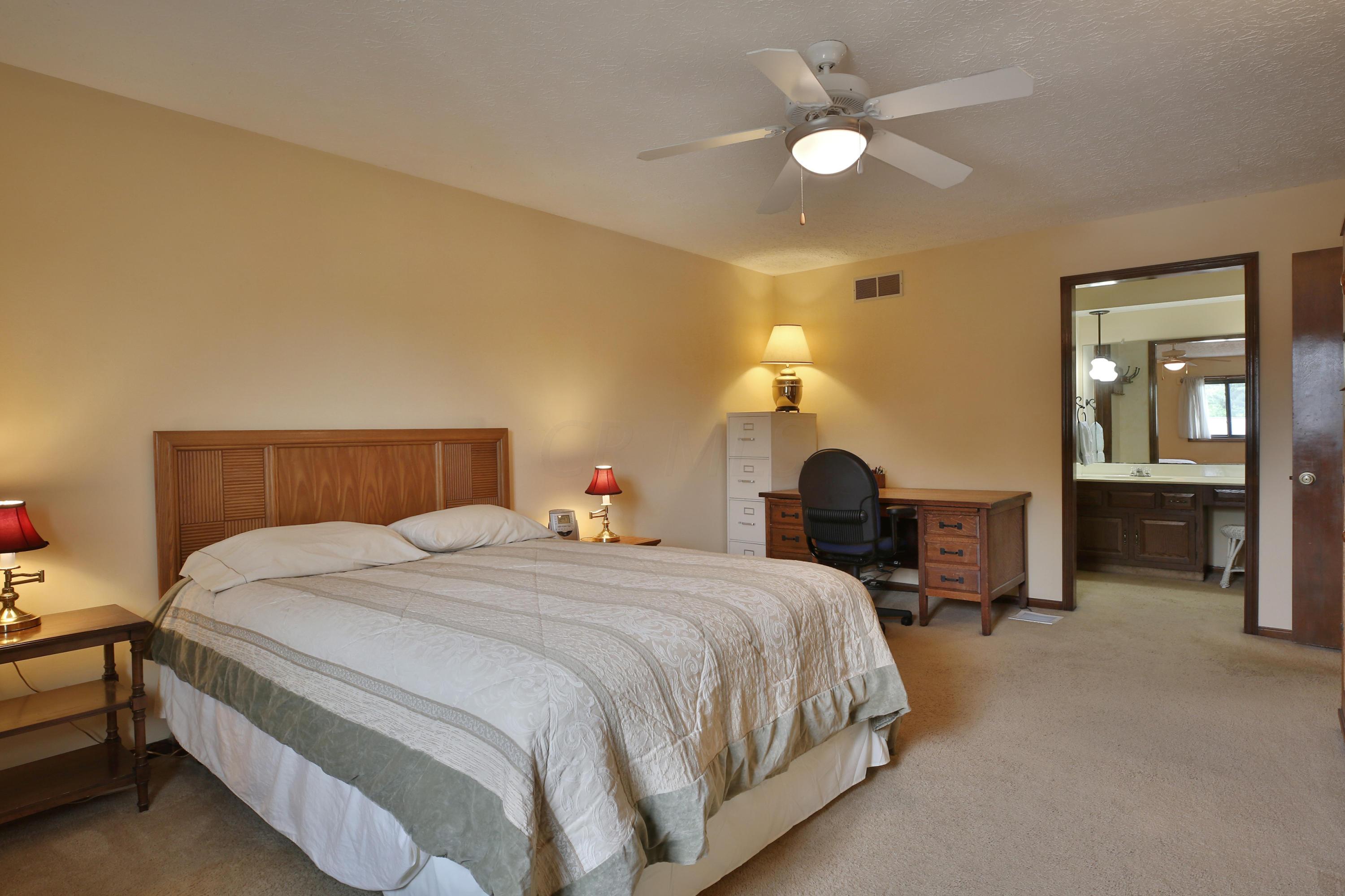 1282 Chatham Ridge Road Westerville, OH 43081 - Photo 31 of 45 Gallery Image 31