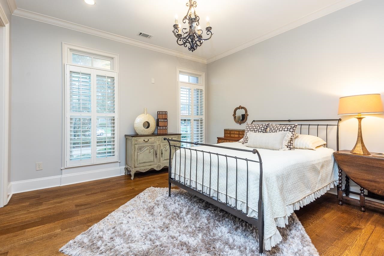 9844 Legends Drive Collierville, TN 38139 - Photo 14 of 25 a bedroom with a bed and a window