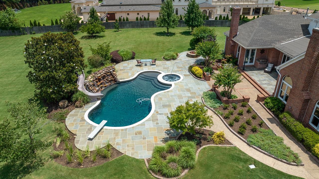 9844 Legends Drive Collierville, TN 38139 - Photo 21 of 25 an aerial view of a house with garden space and street view