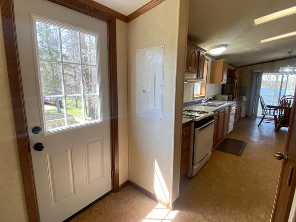 $450,000 | 32095 402nd Place, Aitkin, MN 56431