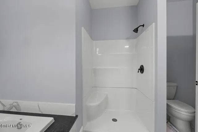 $634,900 | 222 Briarwood Court, Guilderland, NY 12203