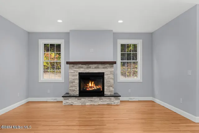 $634,900 | 222 Briarwood Court, Guilderland, NY 12203