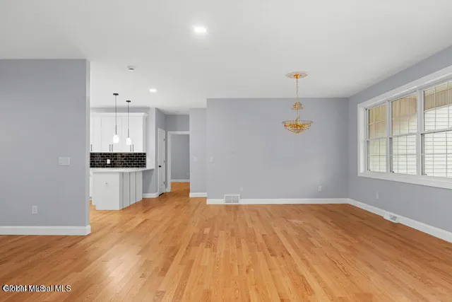 $634,900 | 222 Briarwood Court, Guilderland, NY 12203