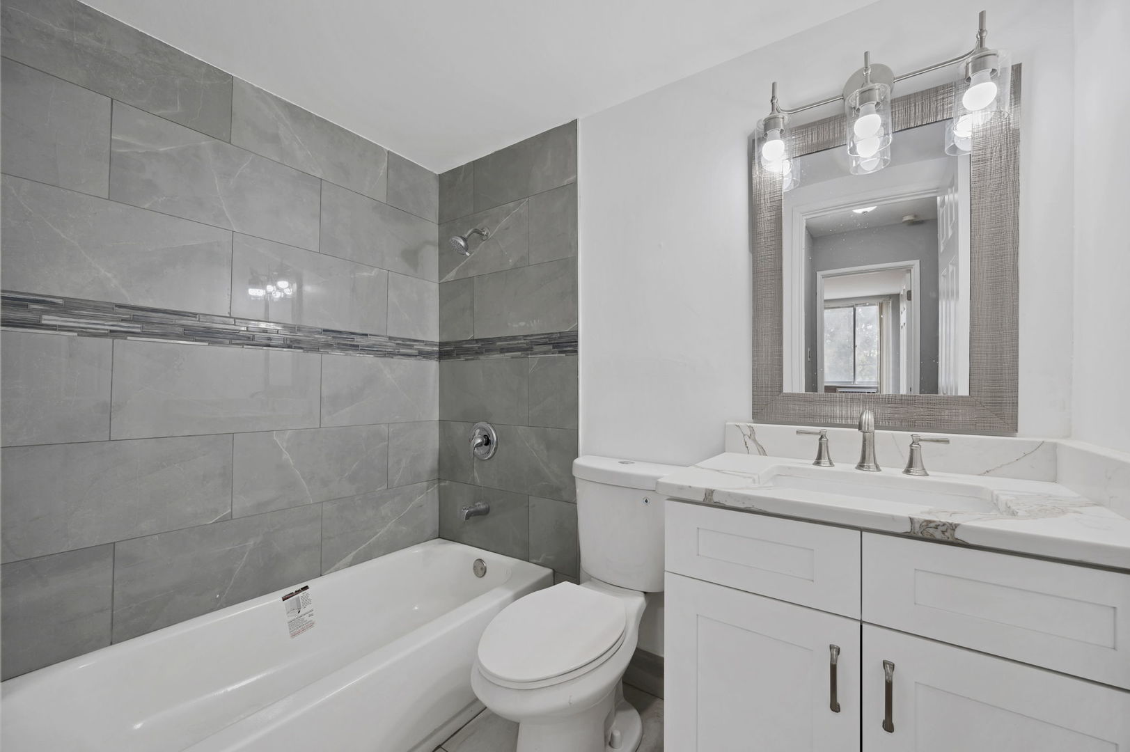 9720 South Pulaski Road, Unit 404 Oak Lawn, IL 60453 - Photo 13 of 14 Gallery Image 13