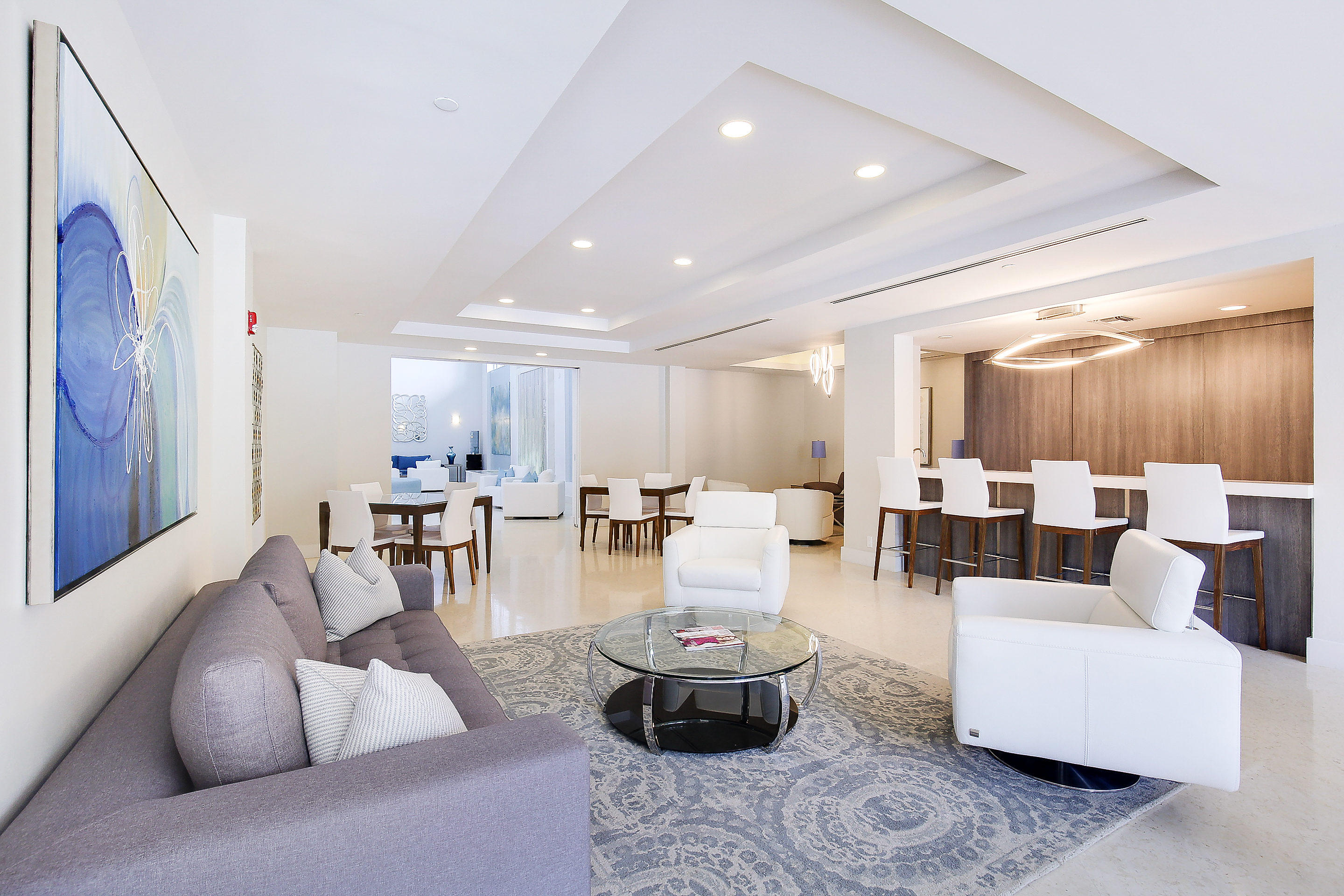 2000 North Ocean Boulevard, Unit 202 Boca Raton, FL 33431 - Photo 31 of 31 Social Room