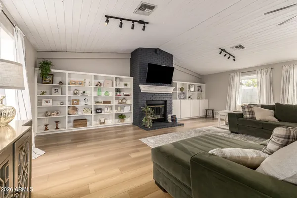 $650,000 | 107 South Catalina Street, Gilbert, AZ 85233