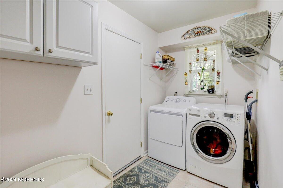 265 Bartley Road Jackson, NJ 08527 - Photo 22 of 57 24-Laundry
