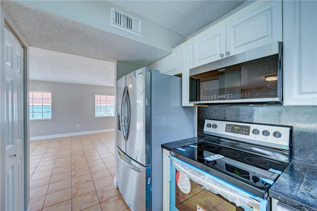 14125 Southwest 167th Terrace Miami, FL 33177 - Photo 14 of 37 Photo 15