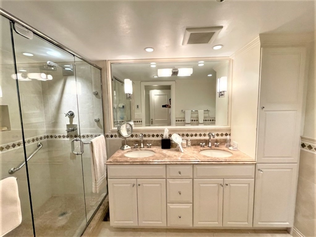 20 Rowes Wharf, Unit 710 Boston, MA 02110 - Photo 10 of 18