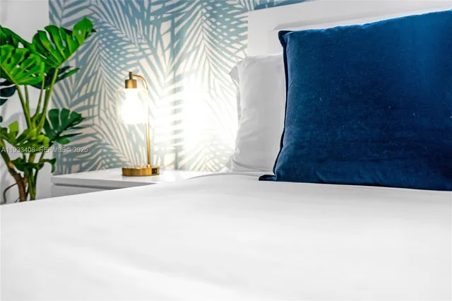 $5,000 | 437 Northeast 107th Street, Miami, FL 33161