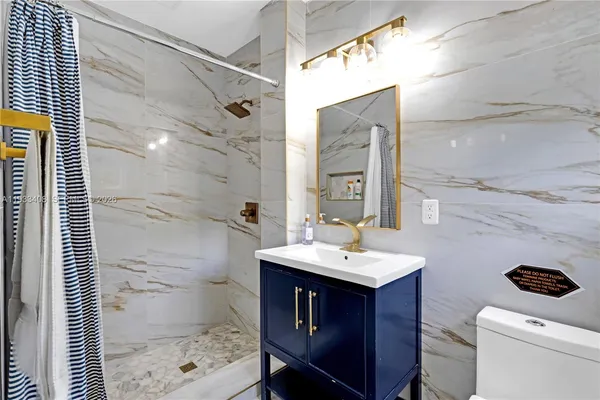 $5,500 | 437 Northeast 107th Street, Miami, FL 33161