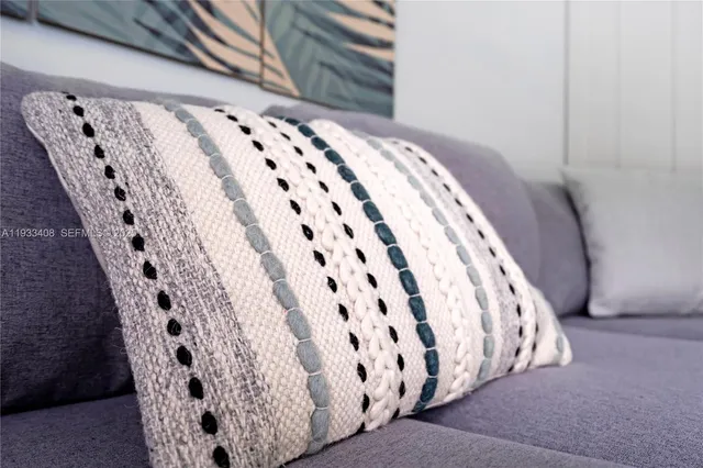 $5,000 | 437 Northeast 107th Street, Miami, FL 33161