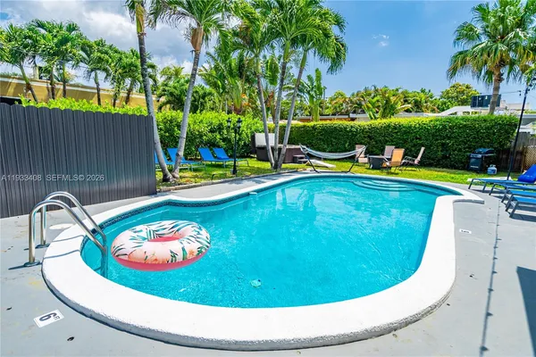 $5,500 | 437 Northeast 107th Street, Miami, FL 33161