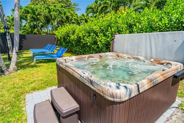 $5,500 | 437 Northeast 107th Street, Miami, FL 33161