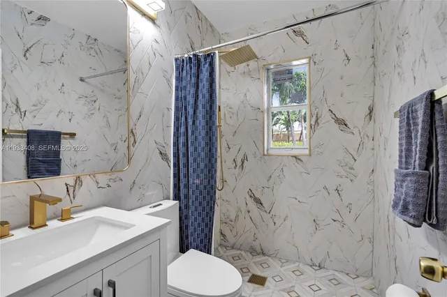 $5,000 | 437 Northeast 107th Street, Miami, FL 33161