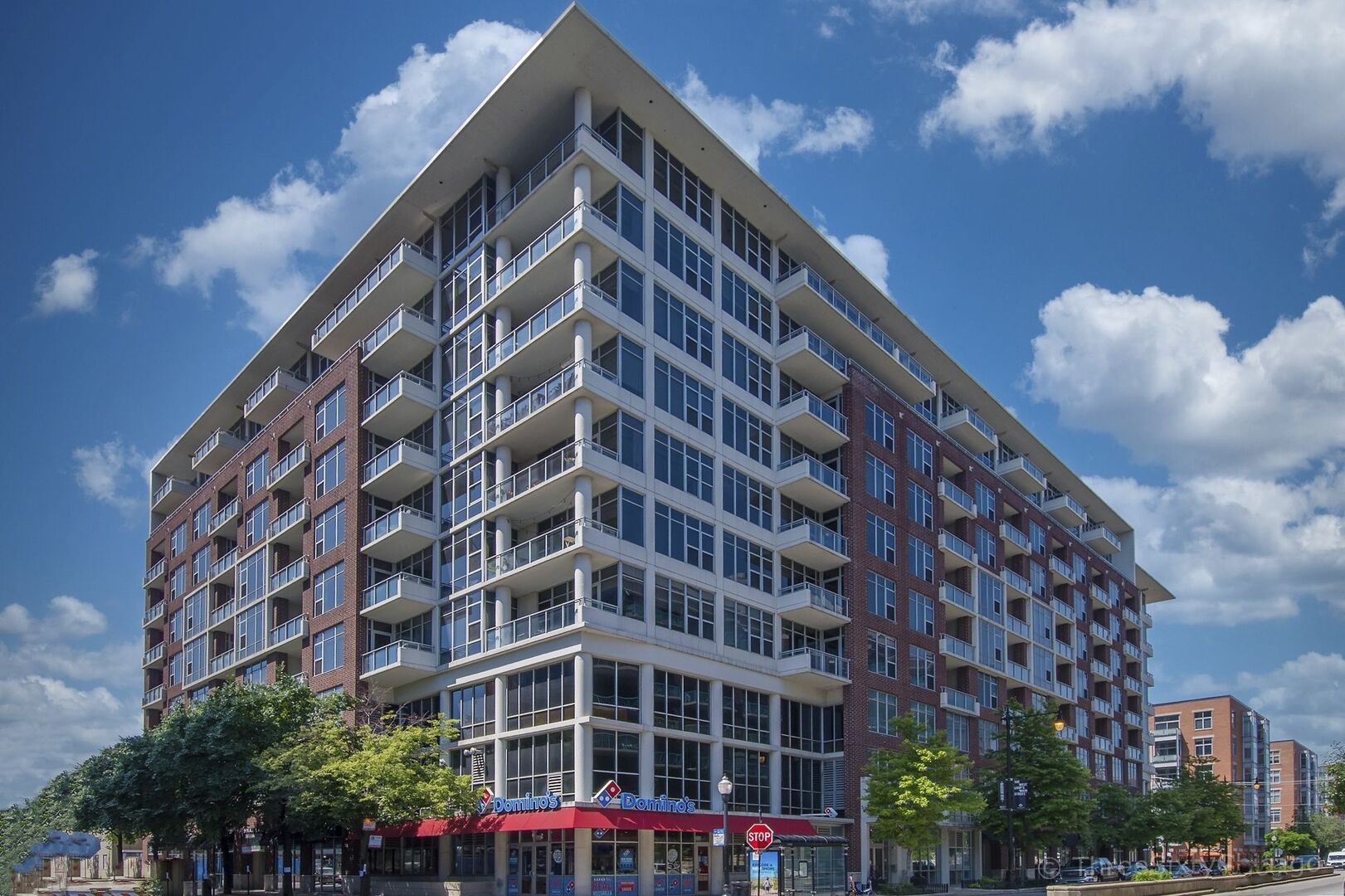 901 West Madison Street, Unit 603 Chicago, IL 60607 - Photo 1 of 25 a view of a building