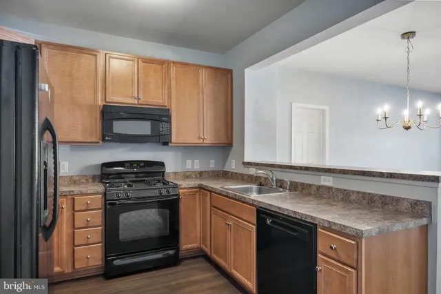 $345,000 | 4426 Driftwood Drive, Unit 77, Philadelphia, PA 19129