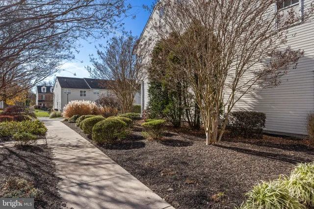 $345,000 | 4426 Driftwood Drive, Unit 77, Philadelphia, PA 19129