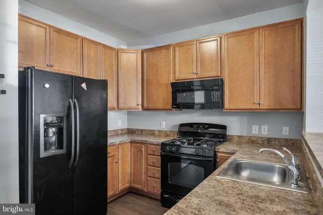 $345,000 | 4426 Driftwood Drive, Unit 77, Philadelphia, PA 19129