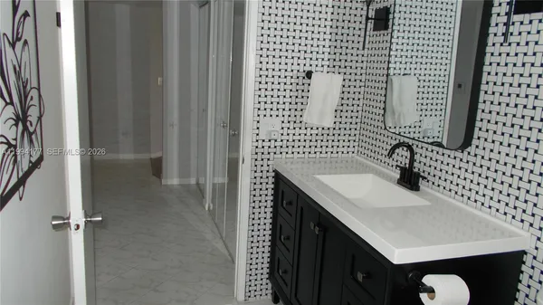 $2,600 | 13705 Southwest 12th Street, Unit 401B, Pembroke Pines, FL 33027