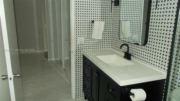 $2,600 | 13705 Southwest 12th Street, Unit 401B, Pembroke Pines, FL 33027