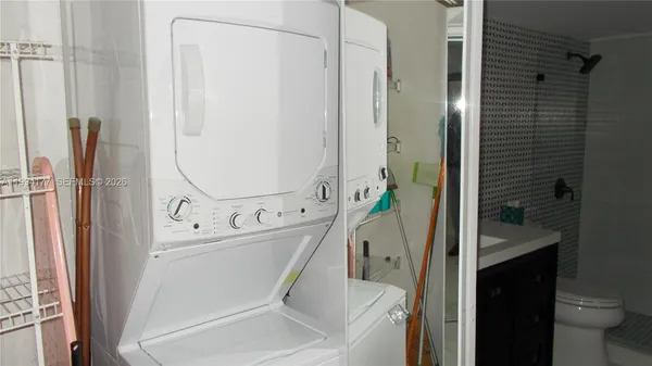 $2,600 | 13705 Southwest 12th Street, Unit 401B, Pembroke Pines, FL 33027