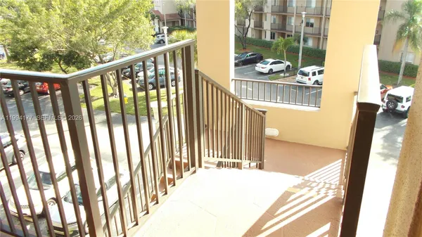 $2,600 | 13705 Southwest 12th Street, Unit 401B, Pembroke Pines, FL 33027